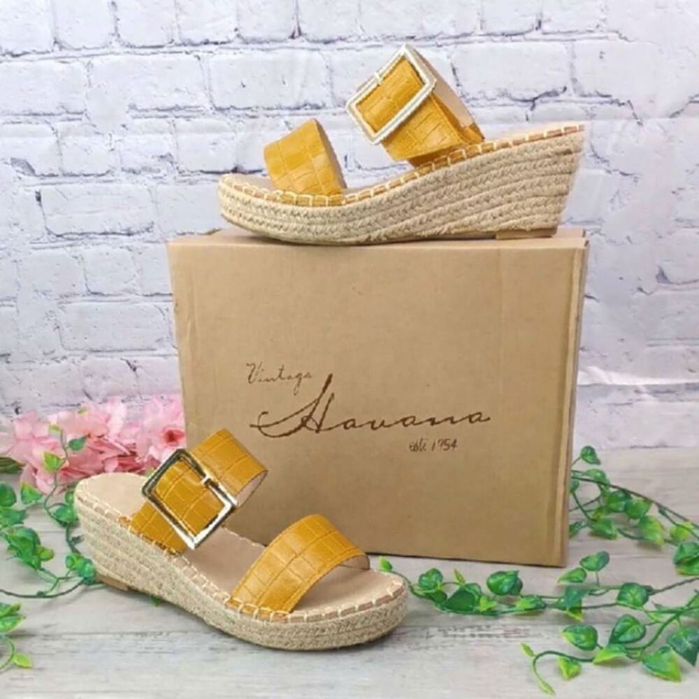 NWB Vintage Havana "Robin" Wedge Summer Sandals in Mustard 1" Platform Size 8.5